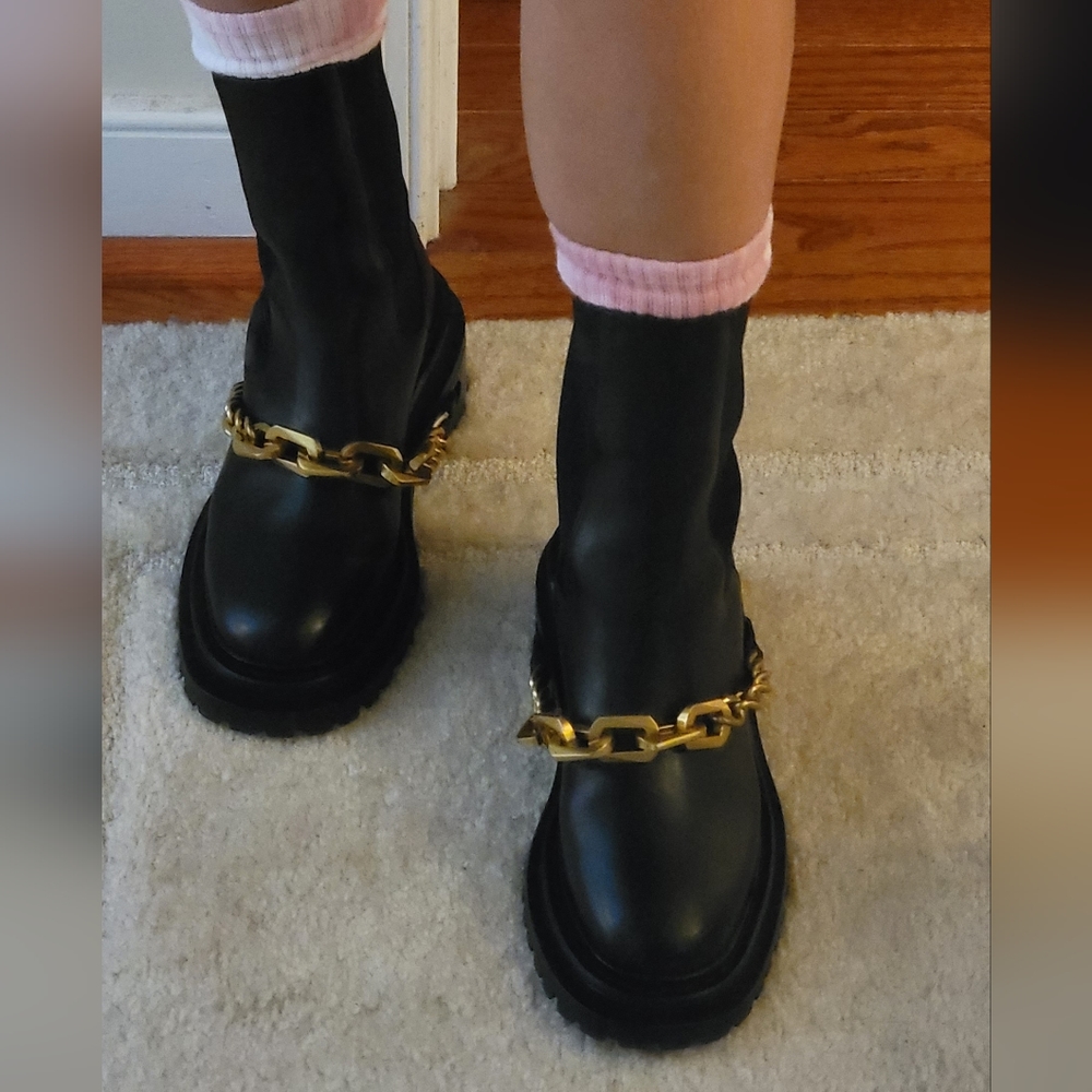 Boots - Picture 8 of 8